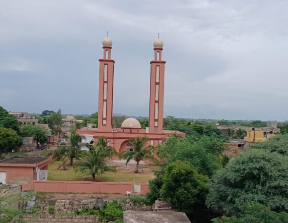 Tour du village de Pointe Sarene au dèpart de Riu